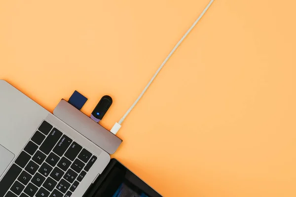 Sự khác nhau giữa USB 3.1 Gen 1, Gen 2 và USB 3.2 là gì?